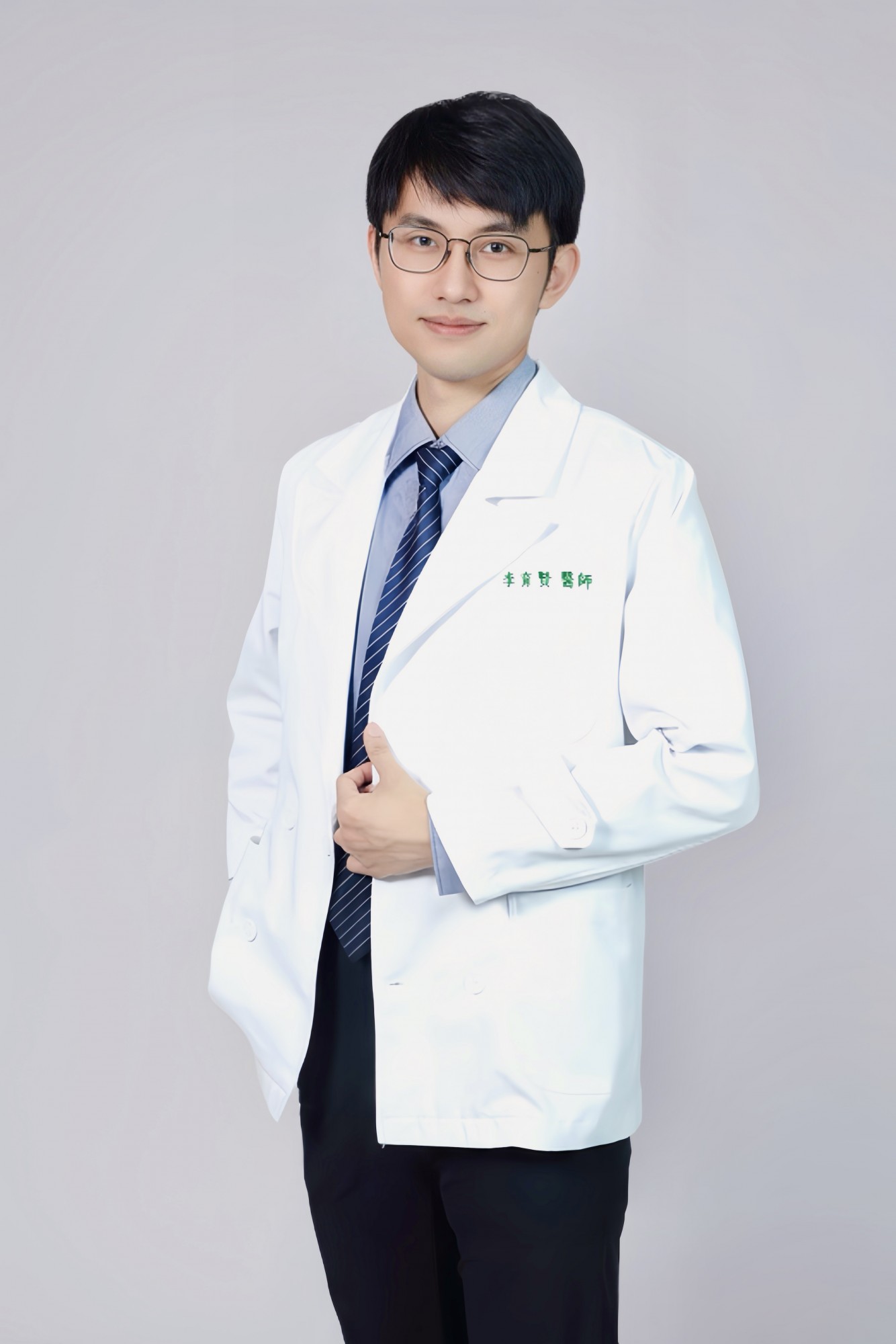 李育賢 醫師